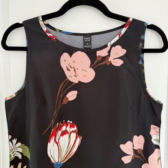 EMERY ROSE |  Sleeveless Black Floral Dress - Picture 2 of 7